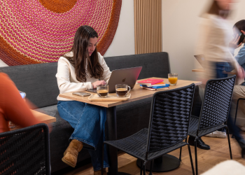 Korner, l’escale business qui réinvente l’hospitalité urbaine