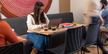 Korner, l’escale business qui réinvente l’hospitalité urbaine